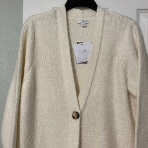 J.Jill beautiful winter white long sweater with 2 pocket ribbed detail NWT